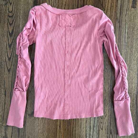 Free People Pink Daisy Chain Chain Cuff Long Sleeve Ribbed Cold Shoulder Top - Picture 9 of 10